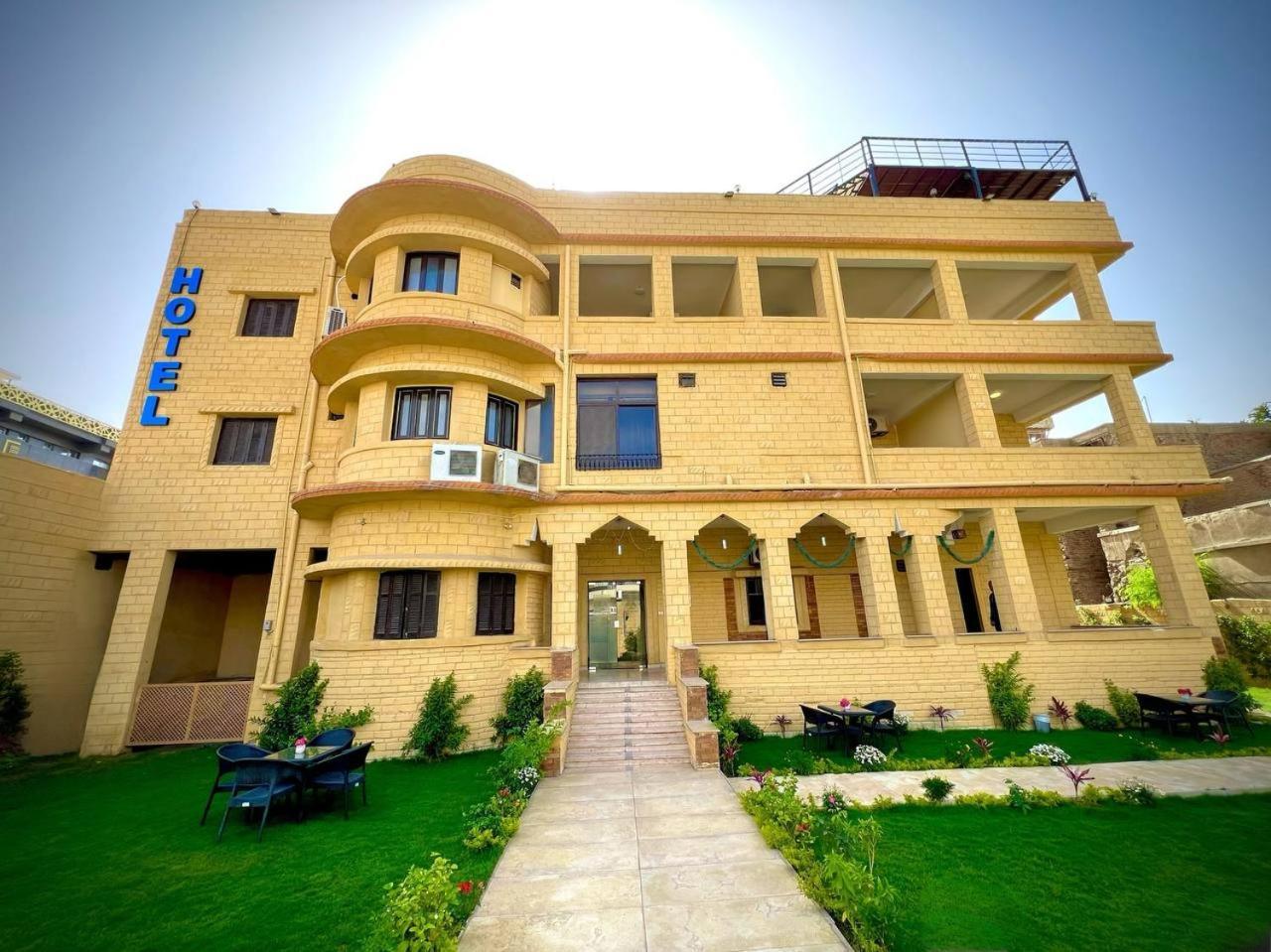 Turquoise Pyramids Gate Hotel City Centre Kafret el-Gabal Extérieur photo